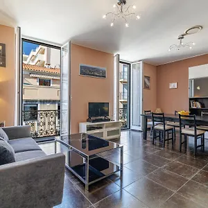 https://le-saint-charles.fr-provencehotel.com